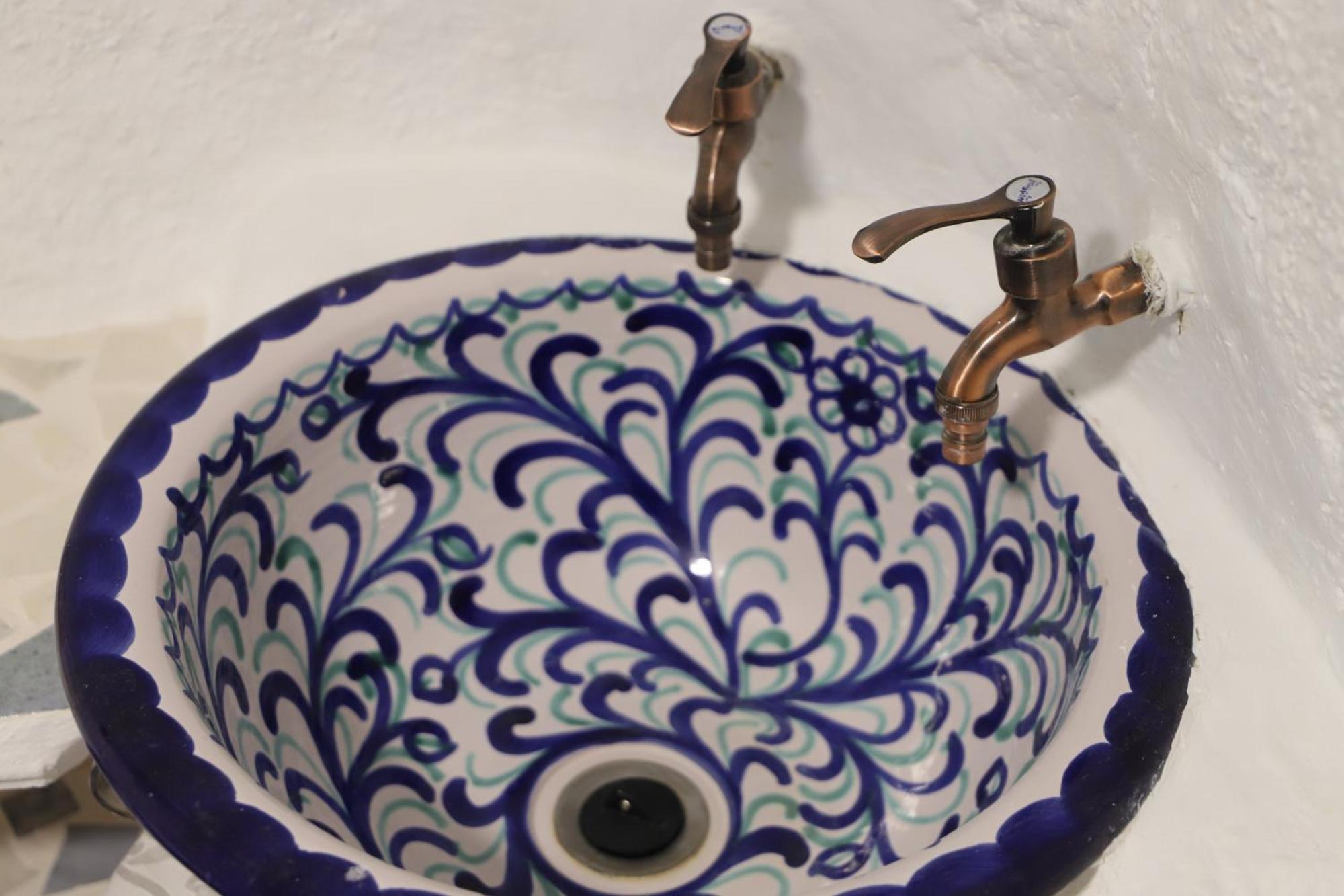 Cuevas Azul Baza